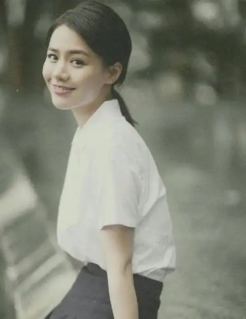 马思纯早期青春伤痛文学旧照好可爱