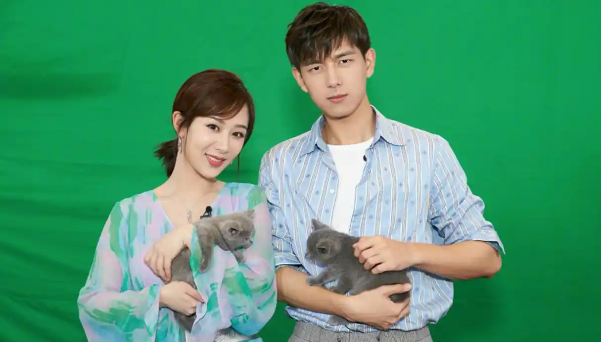 杨紫连续四年为李现庆生,亲切称呼对方阿现,此前两人曾传绯闻