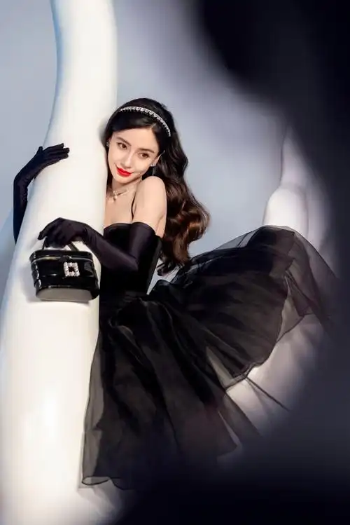 rogervivier品牌代言人杨颖##心动ab面