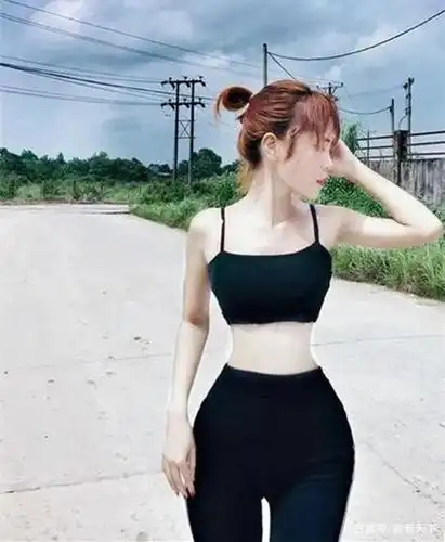 缅甸女孩成为全球腰最细的人走红网络网友质疑是不是ps的呀