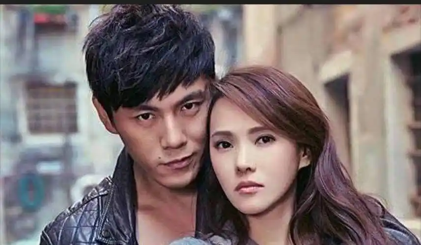 原创42岁秦昊疑似整容妻子伊能静被扒曾婚内不忠诚网友人红是非多