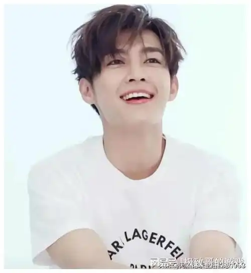 飞轮海成员:炎亚纶大家还记得吧!