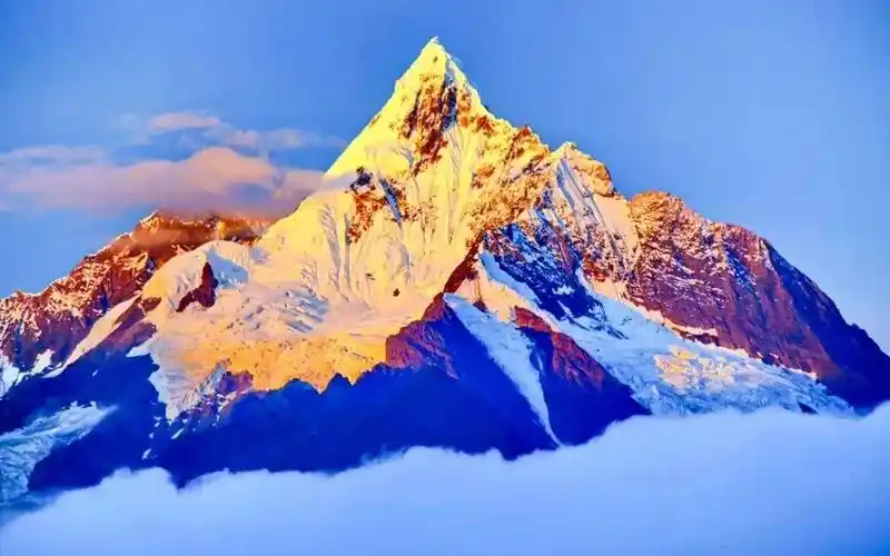 梅里雪山中国最神秘的一座山太神奇了