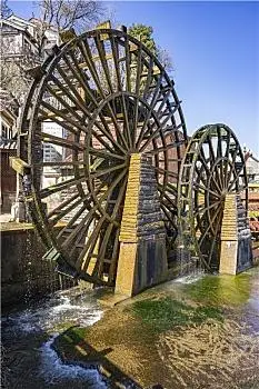 云南丽江古城大水车