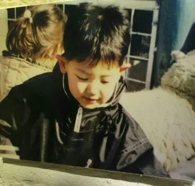 朴灿烈头像小时候