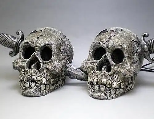 骷髅头造型令人恐怖的扬声器赏(组图)