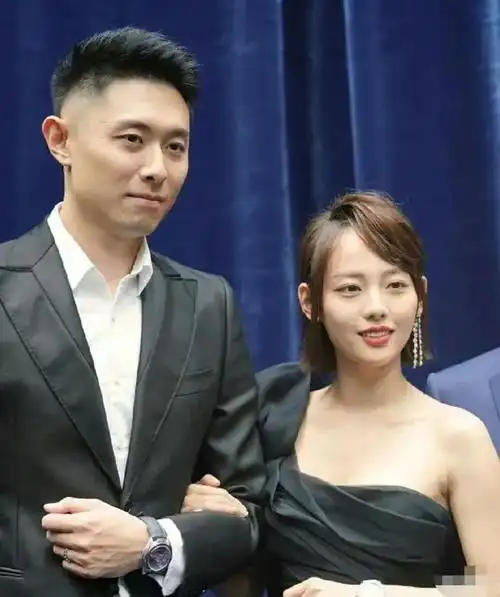 王鹤棣,张嘉倪买超,陈都灵白鹿,江疏影,作秀情侣已分手,锤爷回复爆料