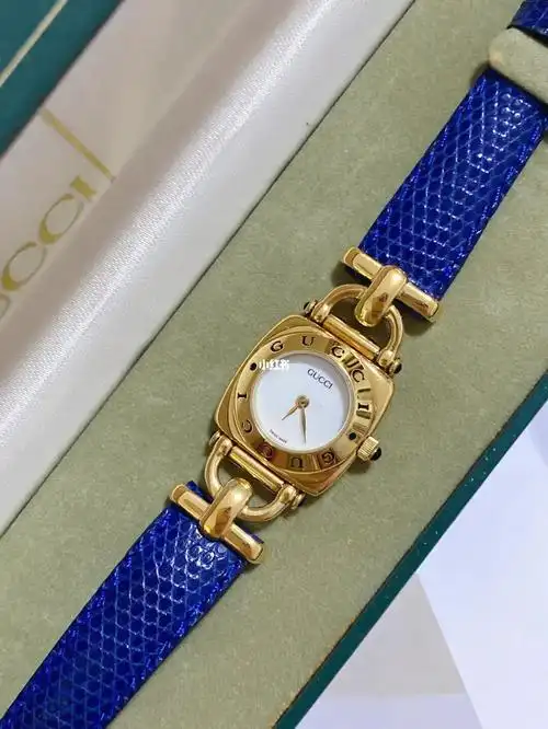 电光蓝gucci古驰鳄鱼皮女士石英手表