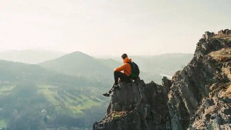 所谓自律就是去对抗那些廉价的快乐