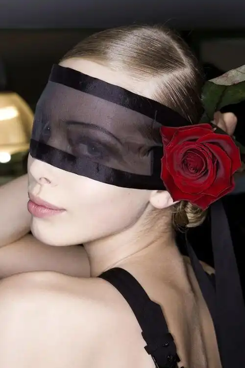 tanya dziahileva in black