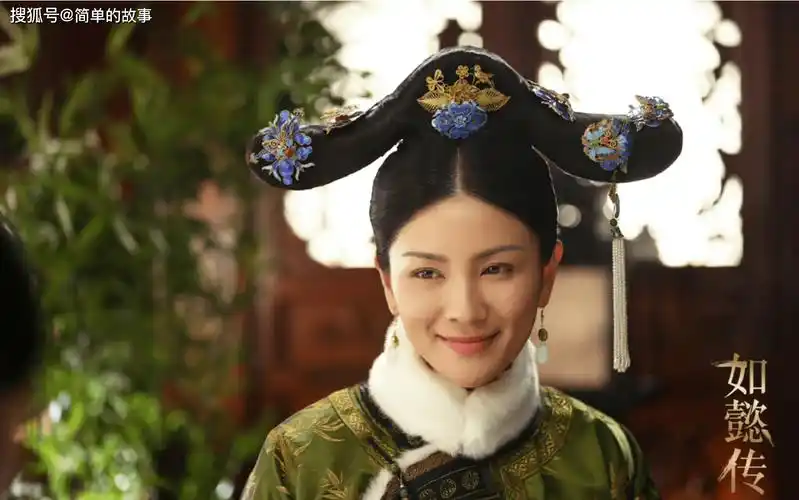 她事业当红时嫁小3岁老公,生一对帅气儿子,有过后悔却也很幸福_胡可