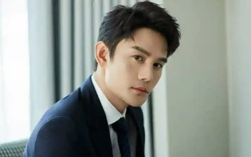 王凯回应欠债争议,仝卓工作室对高源偷税行为发起追讨