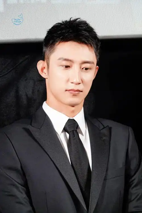 黄景瑜林陆骁##黄景瑜他从火光中走来