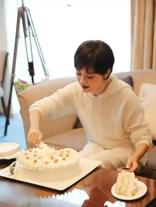 孙俪过生日邓超没有送祝福,这不是超哥的做事风格啊_互动_年龄_问题