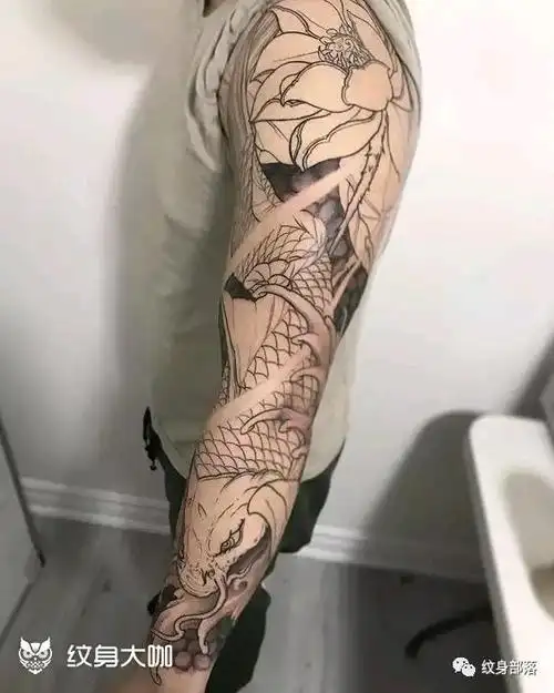 荷花鲤鱼花臂_纹身图案手稿图片_吉首阿龙纹身的纹身作品集