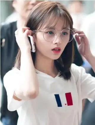 鞠婧祎新短发造型仙气十足颜值高面容甜味可爱有初恋的感觉