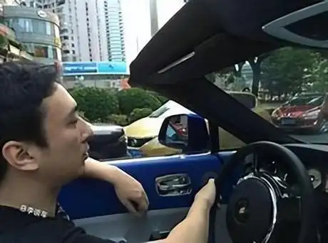 王思聪要"凉"?微博被封,父母被查,到底得罪了谁?