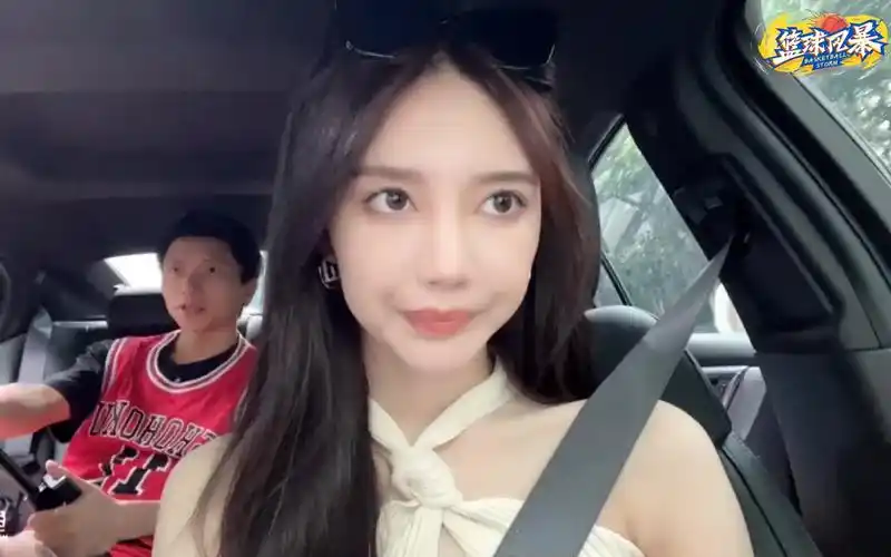 斗鱼美女主播王雨檬5.14户外直播录像