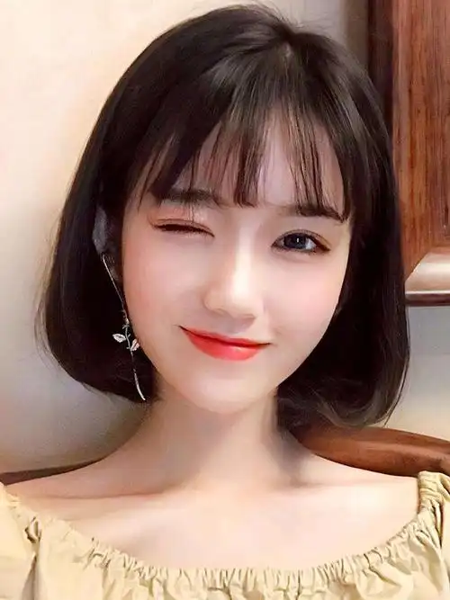 适合圆脸的发型2021最流行发型排行