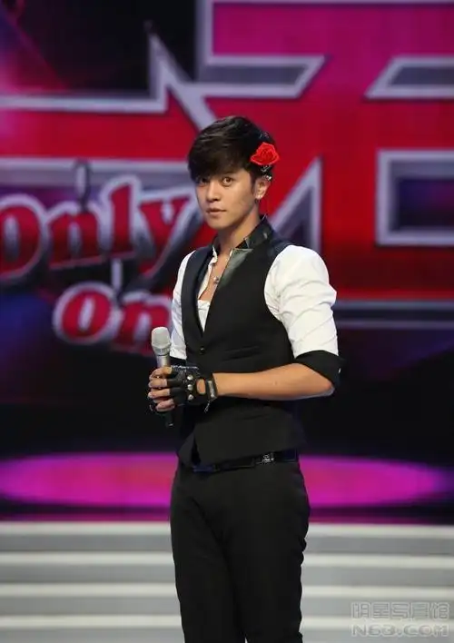 罗志祥写真-698x988.89k.大图-明星写真馆n63.com