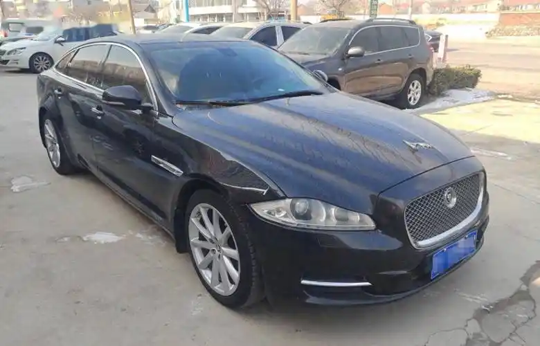 气场强过奔驰s级,捷豹最后的辉煌!这辆10万块的xjl值得买吗?