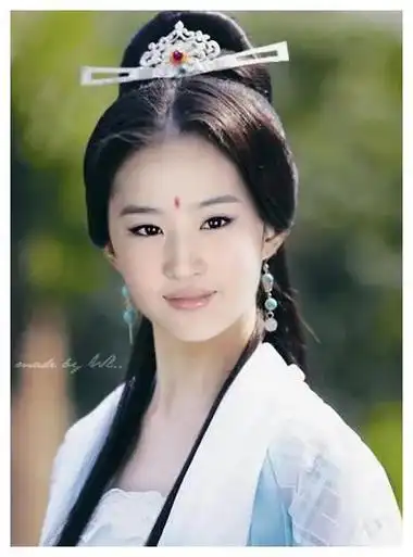 刘亦菲古装戏中闪耀的明珠绽放璀璨光芒