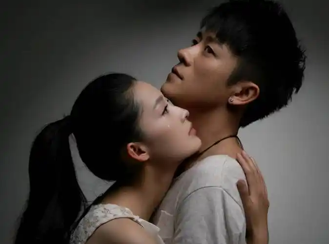 跟小20岁顶流花睡过,每部戏都搞剧组夫妻_林雨申_李沁_合作