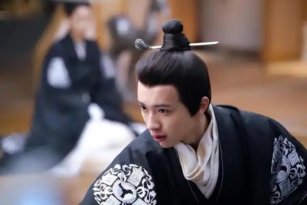 张逸杰1124岁颜值变化看过他很多剧却没认出已有13年戏龄了