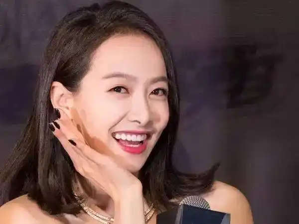 笑是生活的解药,女明星的牙也是