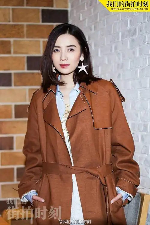 p>宋佳,1980年11月13日出生于黑龙江省哈尔滨市南岗区,毕业于 a