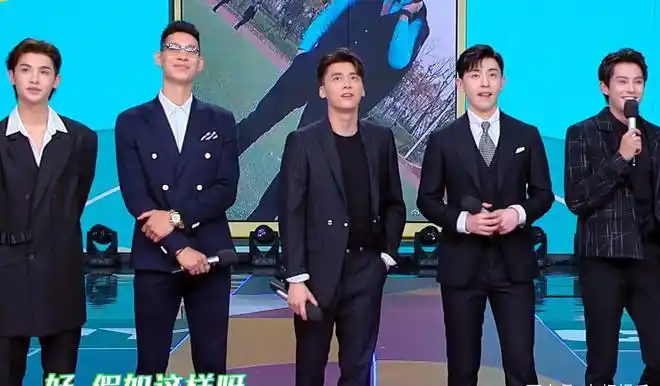 李易峰180邓伦185当两人同框后谁更高一看便知