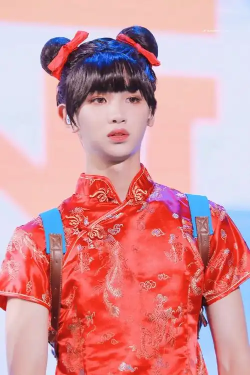 惊艳四座的女装大佬#当然必须有超甜内我们春卷卷哇黄明昊女装超93