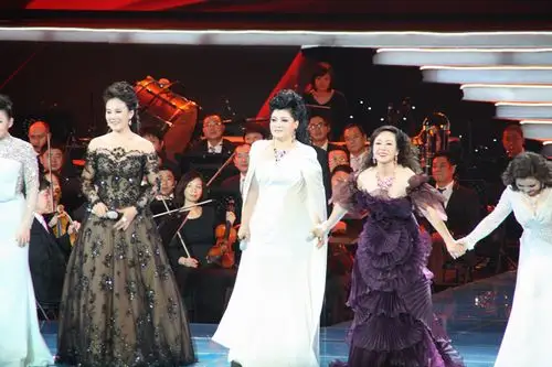 《光荣绽放》十大女高音歌唱家音乐会