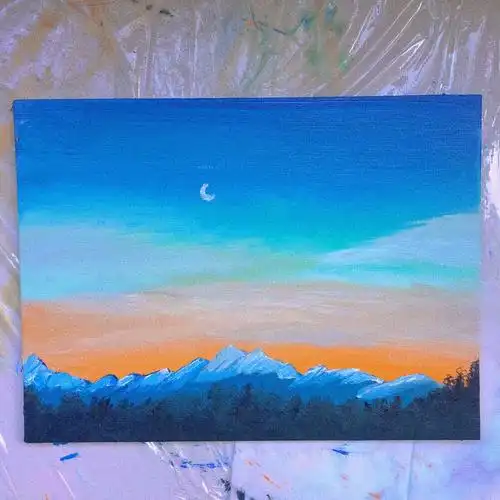 准备好颜料,画笔,画板先用蓝绿橙白四色铺满画纸再用蓝与白勾勒山峰