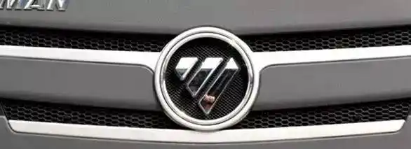 三条斜杠分别代表突破,超越,领先的竞争策略.