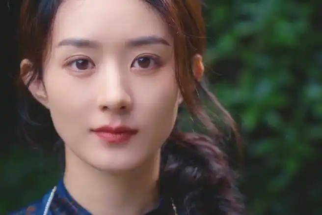 赵丽颖glass封面预告