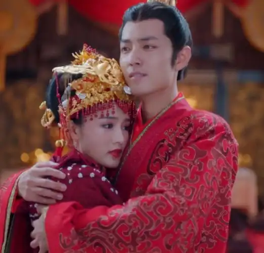 日前,备受瞩目的由王大陆,李沁和肖战主演的传奇大剧《狼殿下》同时