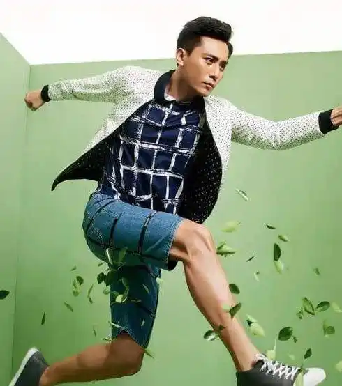 盖世美男子刘烨从文弱小生到肌肉硬汉靠健身改变身材