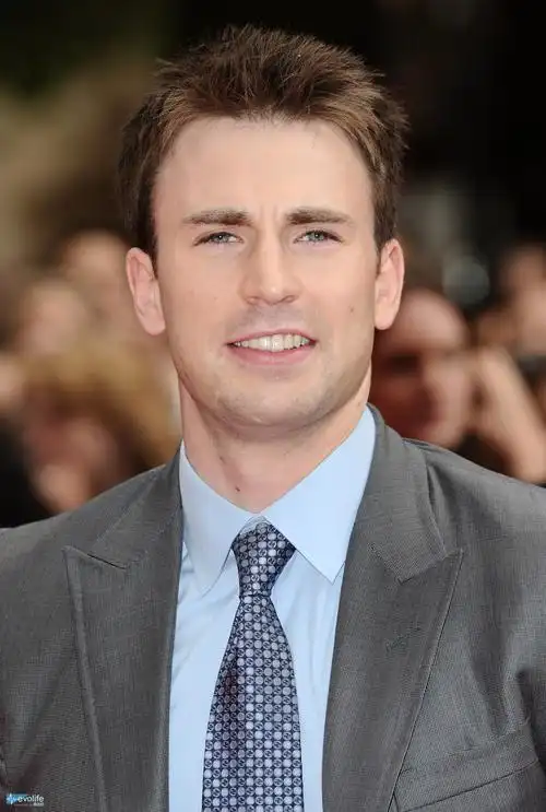 完成《复仇者联盟2:奥创纪元》后 美国队长也即将功成身退