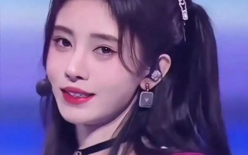 【鞠婧祎】谁会不爱粉色啊