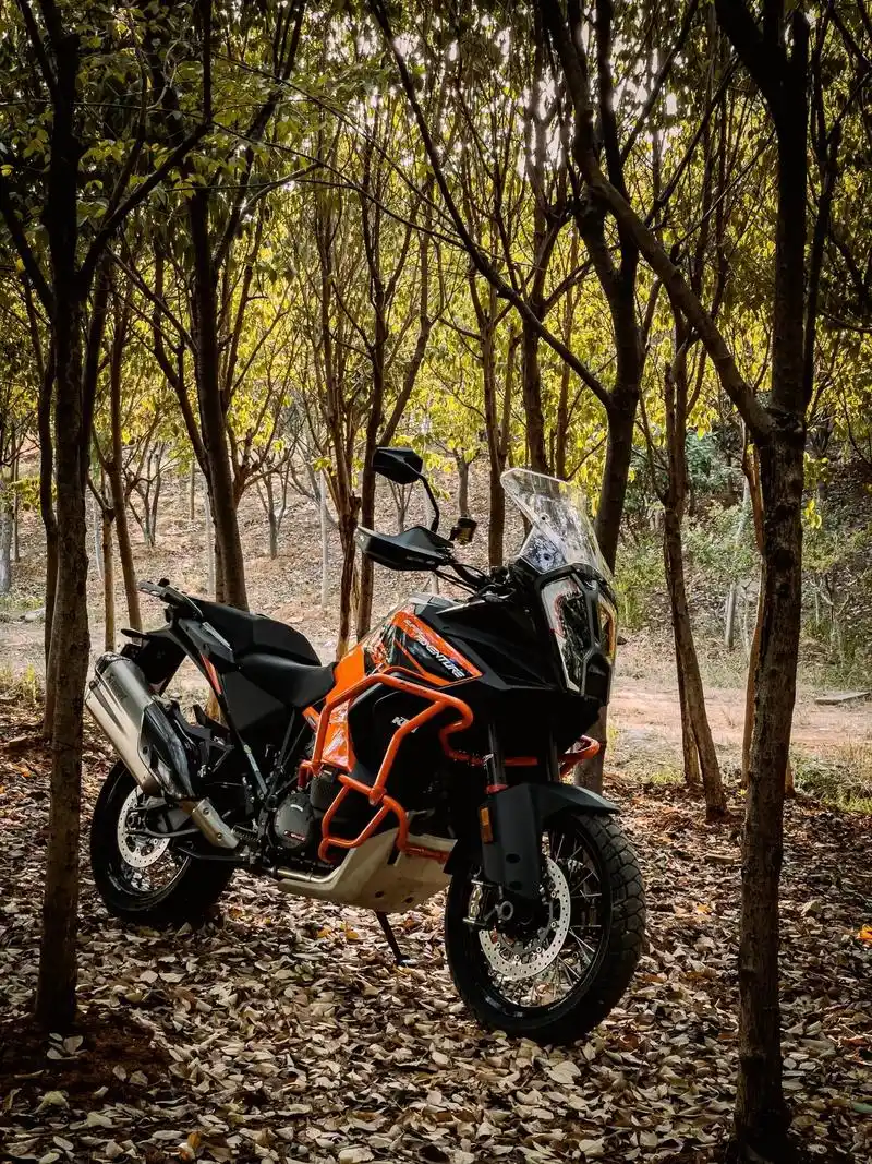 ktm #1290adv #机车摄影 #风和自由 - 抖音
