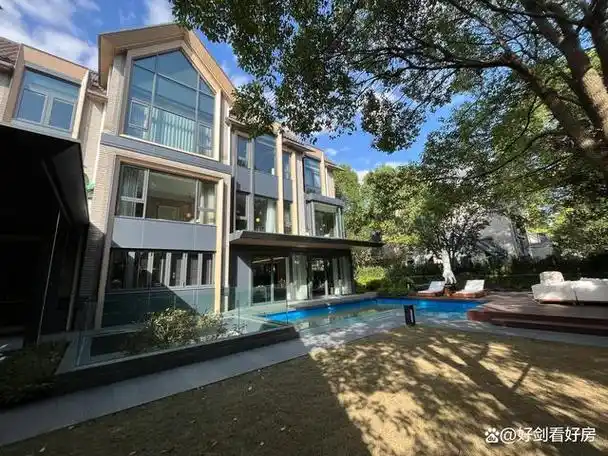 占地1亩英伦风独栋,江南水乡的温婉与英伦贵族的奢华完美融合