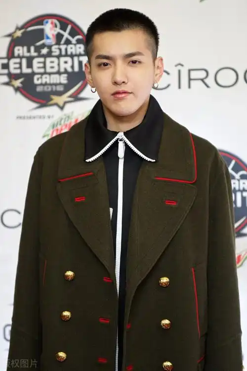 吴亦凡粉丝捐款被嘲讽横条换成爱心物资未免太寒心