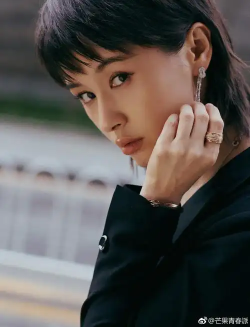 在这个初秋之际,@王子文oli 成为fred斐登中国区品牌形象代言人