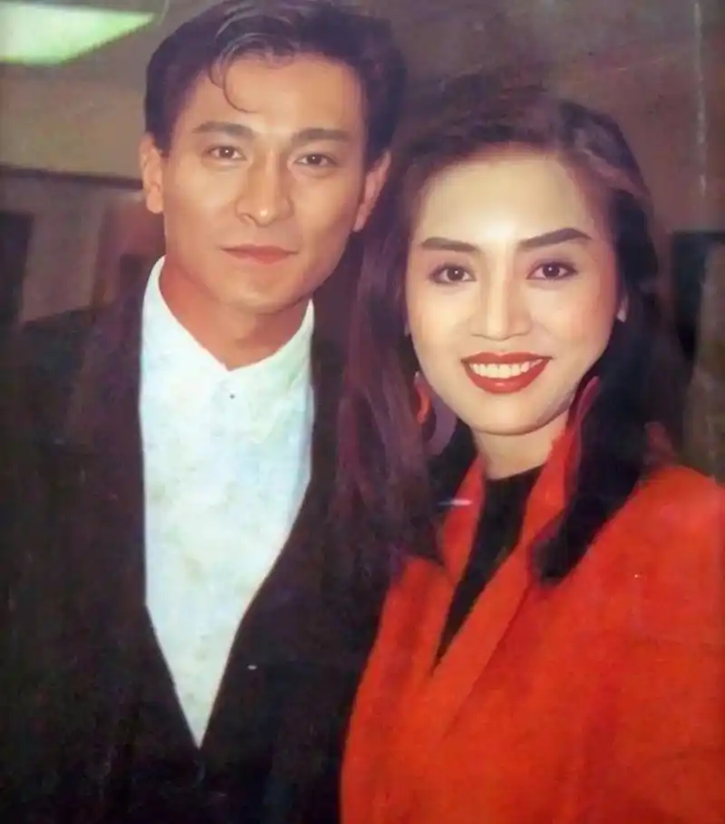 老照片:梅艳芳和刘德华