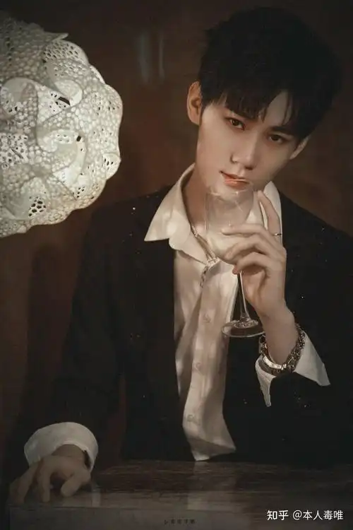 有人能评价评价张真源的颜值吗为什么我一直get不到