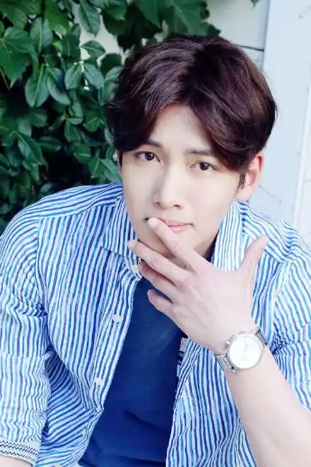 中分辨美男:吴亦凡池昌旭钟汉良美颜 小贝小李经典不败