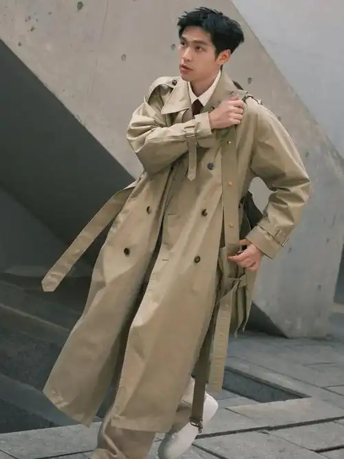 8米,能不能把风衣穿好看?看看陈坤和刘昊然!