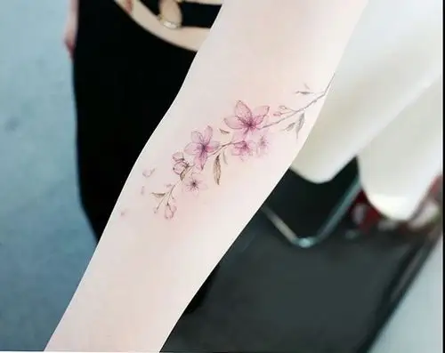 小清新纹身图手臂