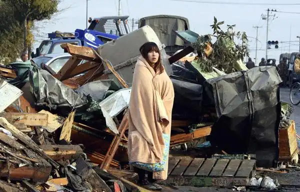 日本大地震惊人惨景摄影作品(4) - 摄影欣赏 - 设计帝国